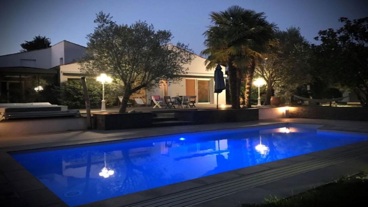 Adorable Guest House Avec Balneo Et Piscine Олон-сюр-Мер Екстер'єр фото